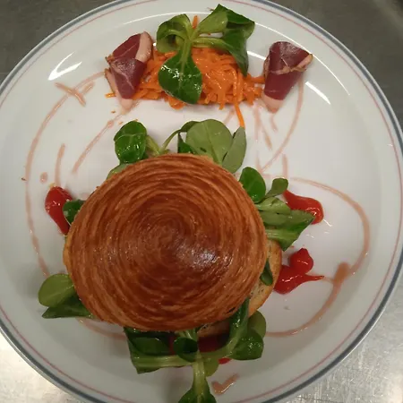 호텔 Restaurant Le Foirail Saint-Haon